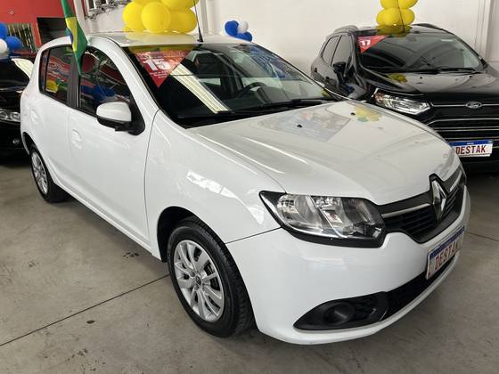 RENAULT SANDERO 1.6 EXPRESSION 8V FLEX 4P AUTOMATIZADO RENAULT SANDERO 1.6 EXPRESSION 8V FLEX 4P AUTOMATIZADO